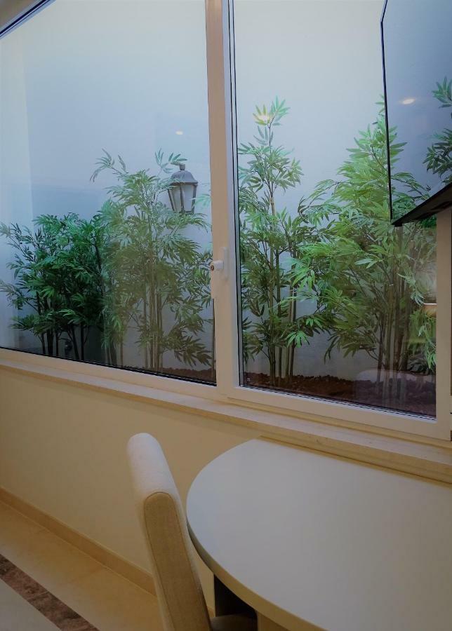 Bowen, Luxury Suites Lagos Luaran gambar